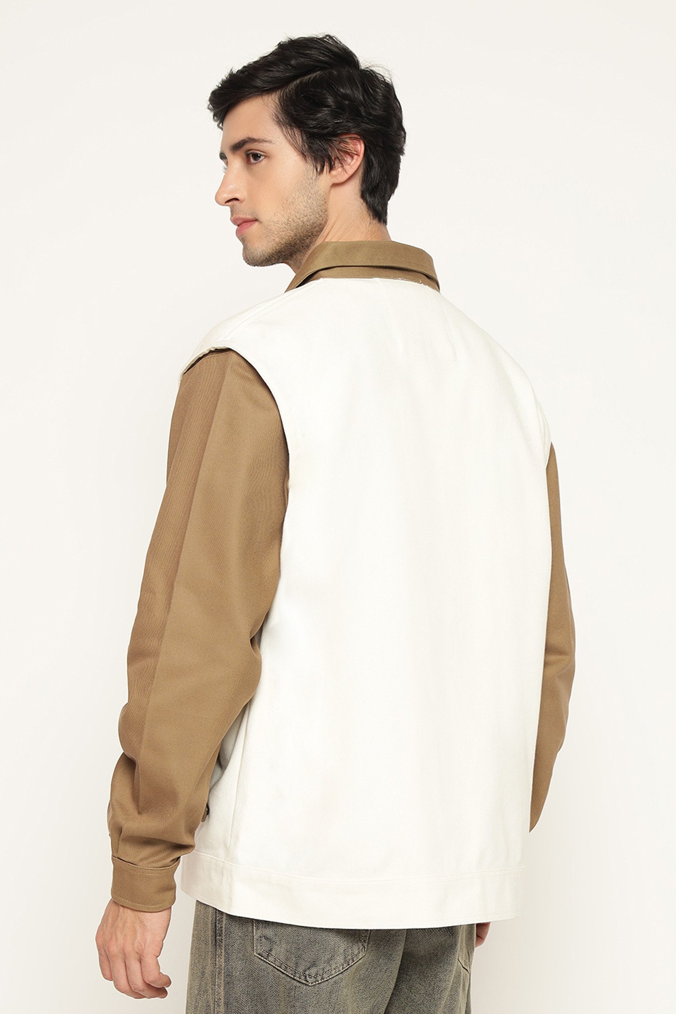 DETACHABLE SHACKET